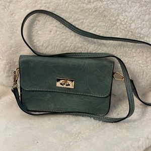 Mellow world purse